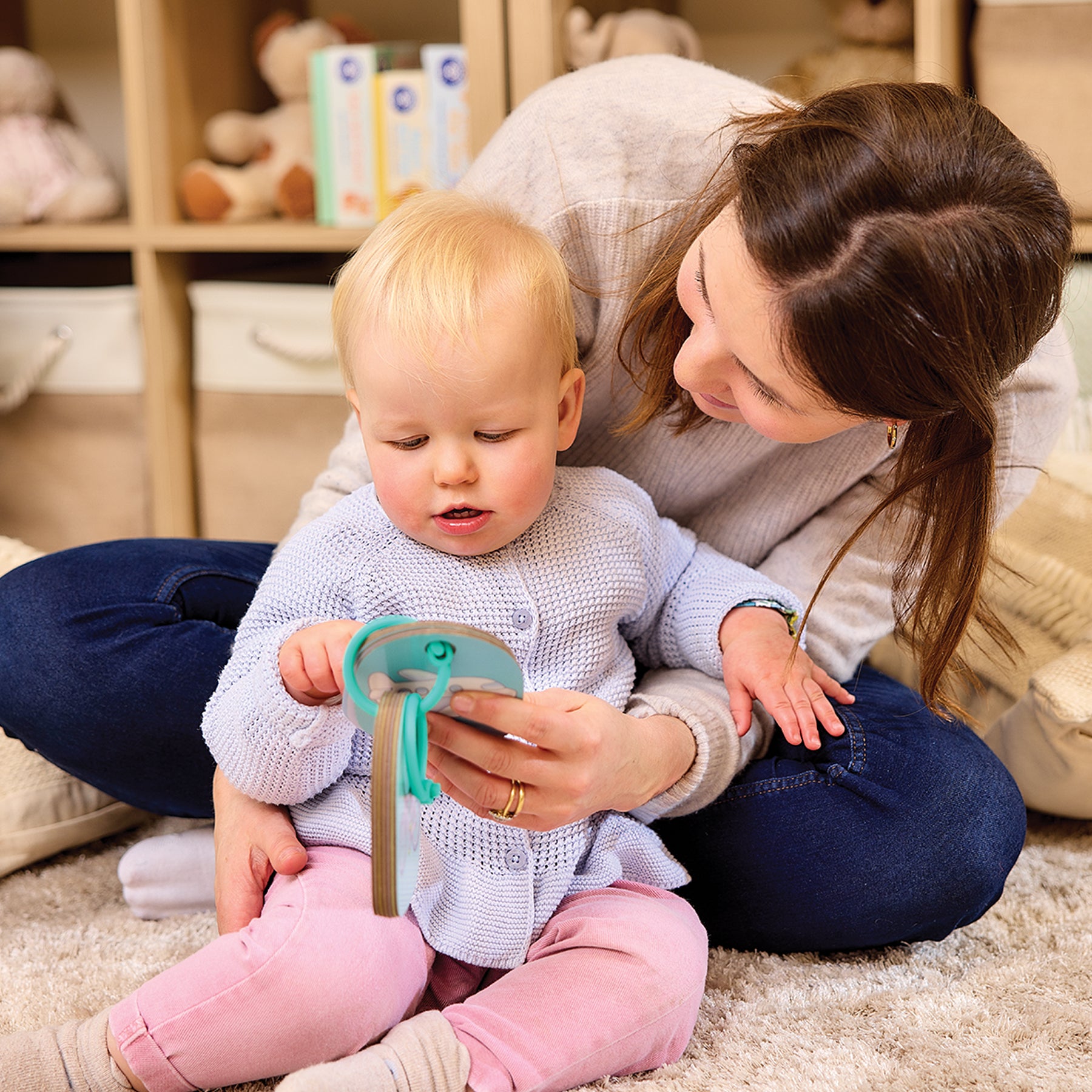 Orchard Toys Out and About Buggy Flashcards – 10 Double-Sided Wipe-Clean Educational Flashcards for Babies & Toddlers